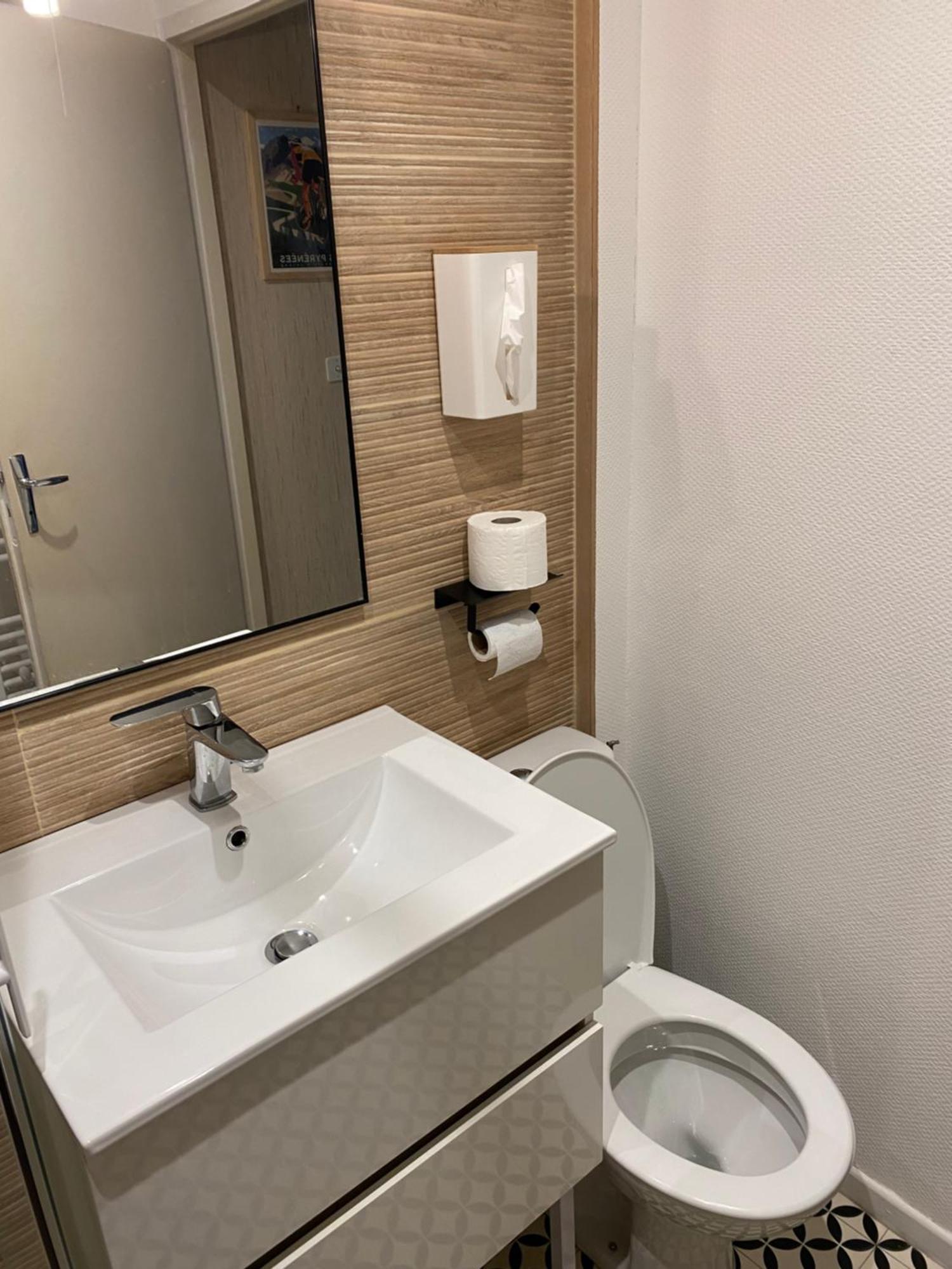 Au 47 Allees D'etigny - & Standing - Avec Parking - Linge De Lit Et De Toilette Inclus Bagneres-de-Luchon